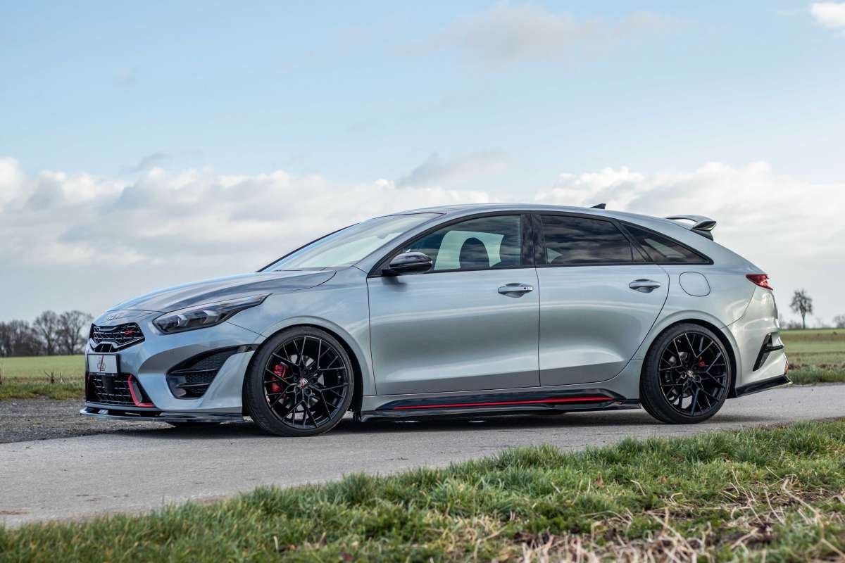 Maxton Street Pro Seitenschweller Ansatz Kia Ceed GT Mk3 / Proceed Mk1 KICE3GTCNC-SD1B - Online-Shop | KORNI Performance